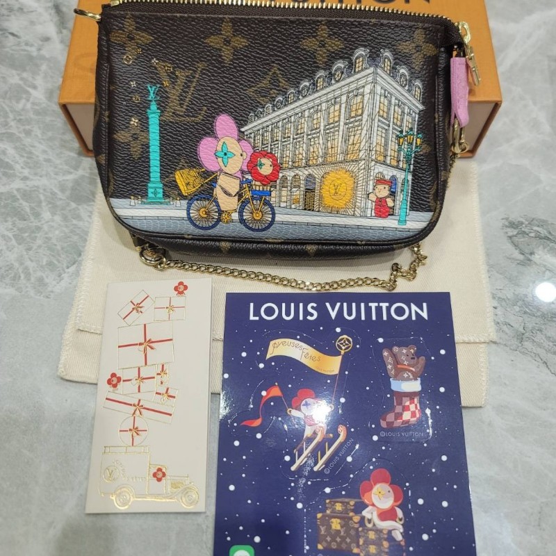 LV零錢小手拿包-12
