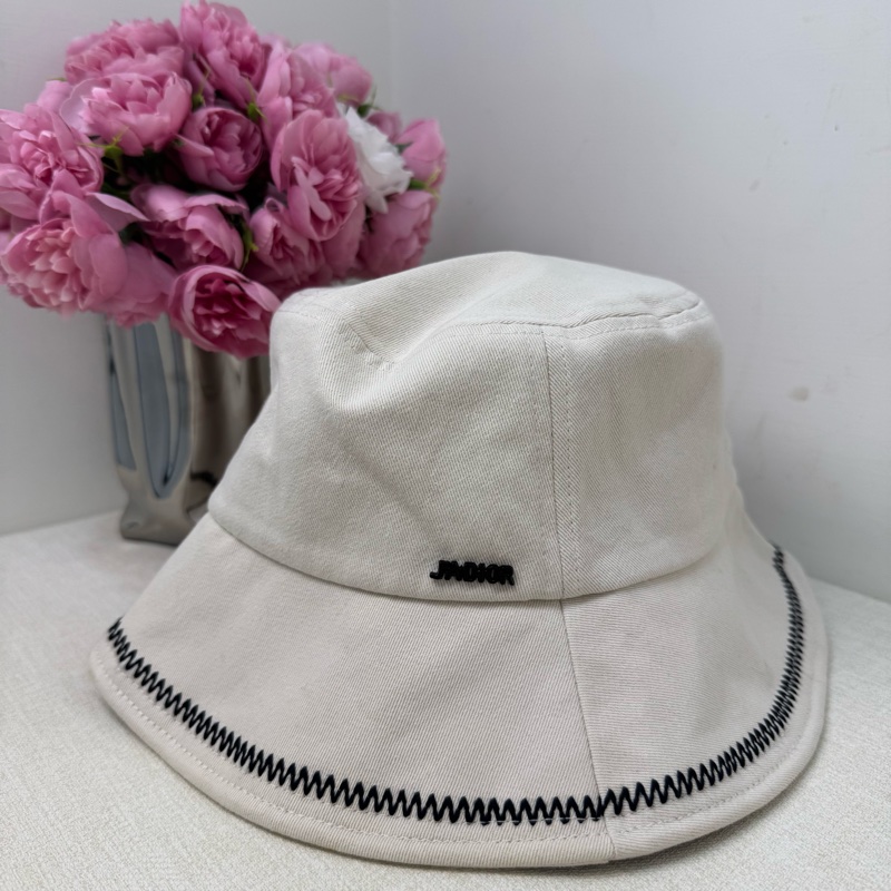 Dior ja’dior 白色漁夫帽-1