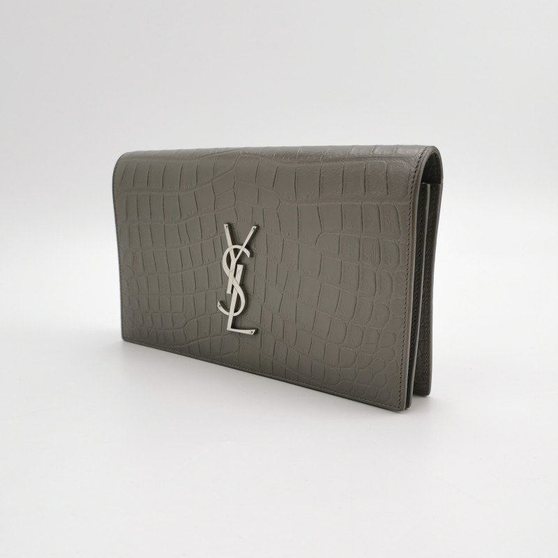 Saint Laurent 牛皮 純色 鱷魚 壓花 YSL標誌 翻蓋 手拿包-2