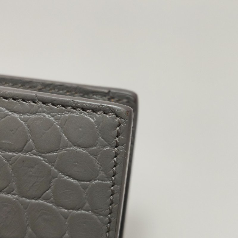 Saint Laurent 牛皮 純色 鱷魚 壓花 YSL標誌 翻蓋 手拿包-11