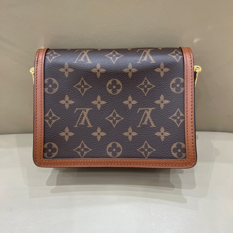 🍁LV达芙妮单肩包小号 芯片款 20*15*9 颜值高又实用-1