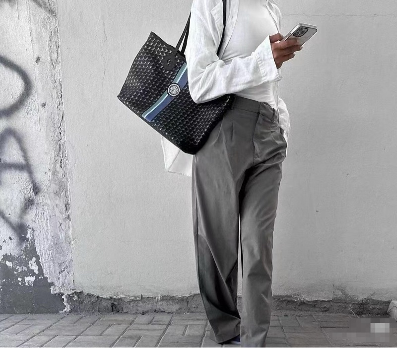 Moynat摩奈 Tote購物袋 黑色 Monogram印花圖案1920 尺寸約35*14*27cm 無子袋-1