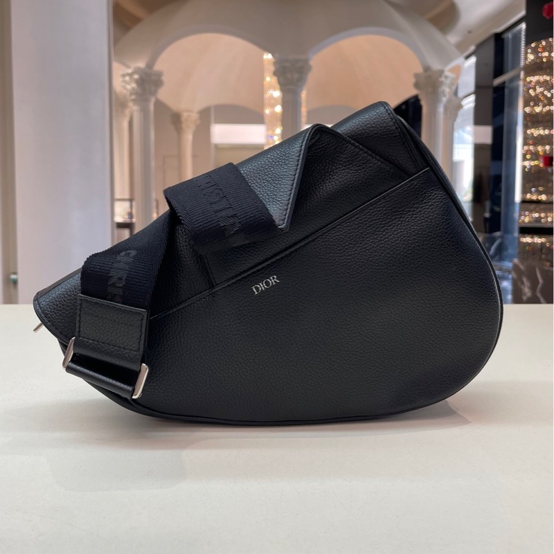 DIOR迪奧 Saddle 馬鞍包 單肩斜挎胸包 黑色 19編碼  尺寸約28.6*5*20cm-2