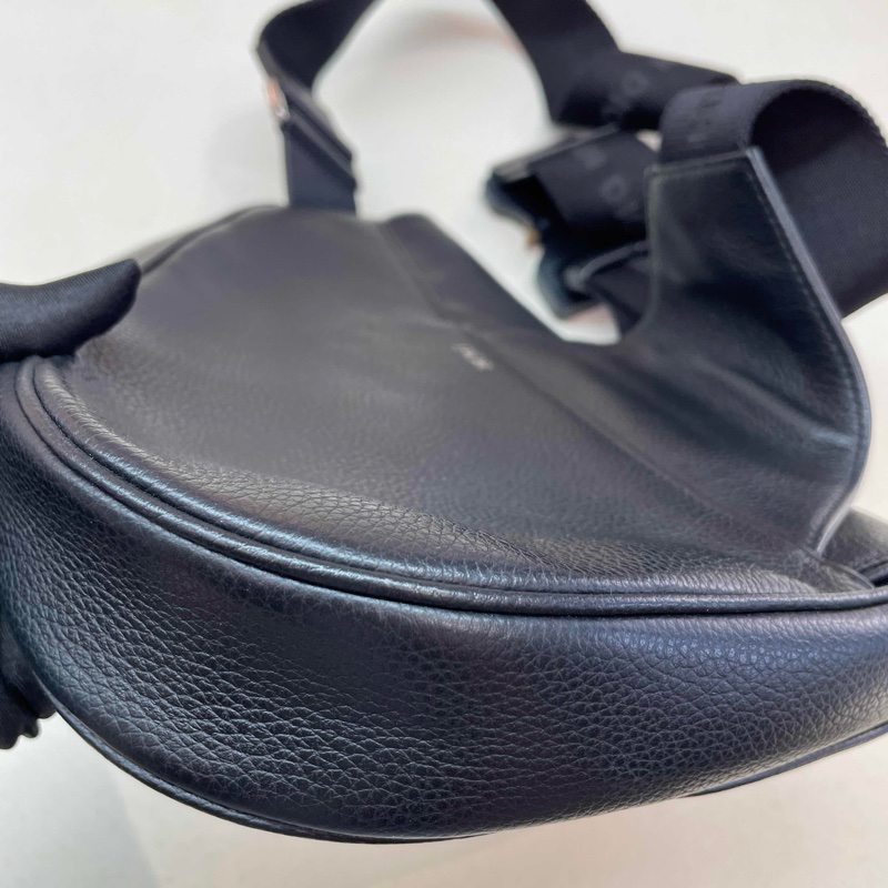 DIOR迪奧 Saddle 馬鞍包 單肩斜挎胸包 黑色 19編碼  尺寸約28.6*5*20cm-17