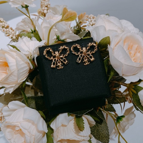 TW4426 Chanel 香奈兒蝴蝶結雙C耳環 經典皮穿鏈Leather Gold Bow CC Logo Earrings Black x GHW