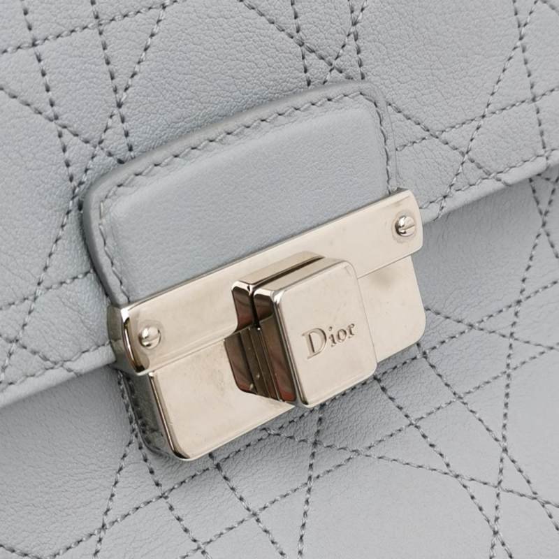 Dior Dior Ling 牛皮 純色 藤格紋 字母logo 鎖扣 翻蓋 單肩包-10