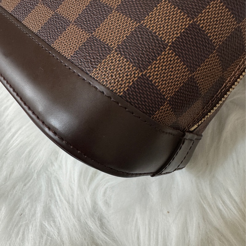 LV 咖格咖牛皮 Alma PM手提貝殼包-16