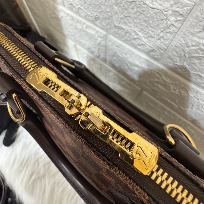 LV 咖格咖牛皮 Alma PM手提貝殼包-28