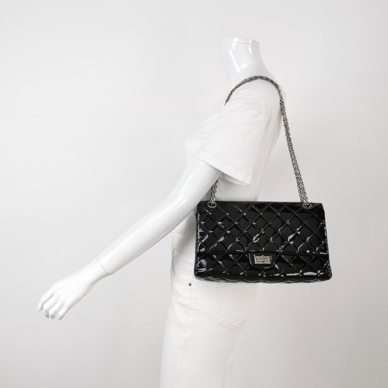 Chanel 2.55 Flag Bag 季節限定款 大號 漆皮 純色 菱格 絎縫 長方形 旋扣 單肩包-1