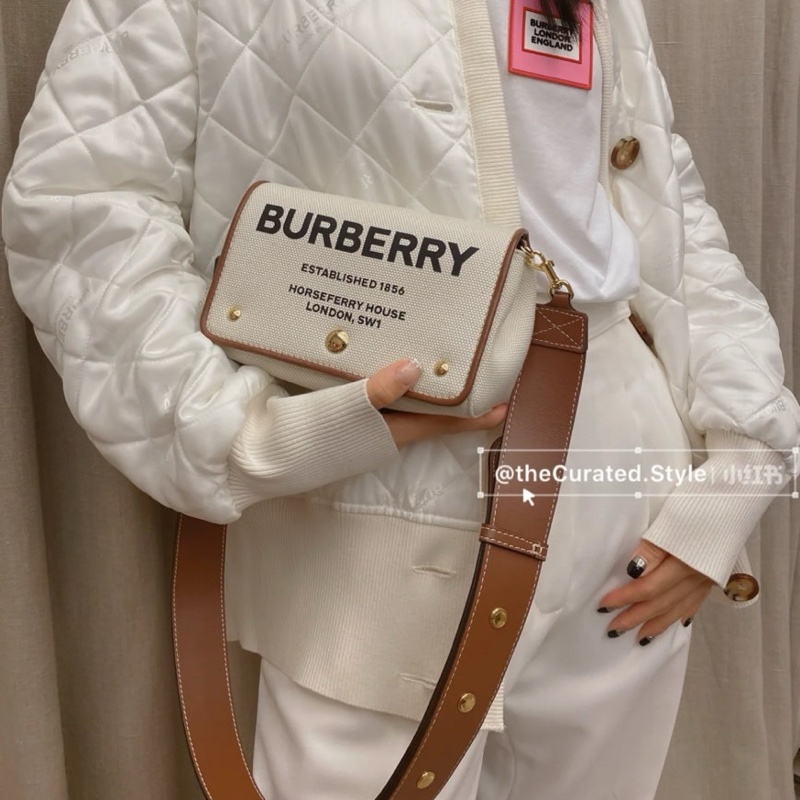 莉亞精品♡ Burberry 帆布翻蓋斜背包 二手美包-1