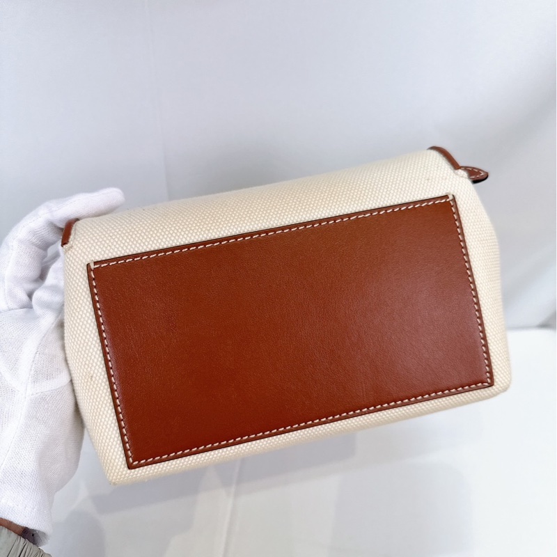 莉亞精品♡ Burberry 帆布翻蓋斜背包 二手美包-3