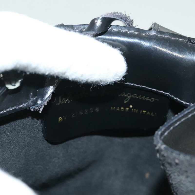 【日本直送】Salvatore Ferragamo Gancini 琺瑯黑金雙肩包 Auth 125955-11