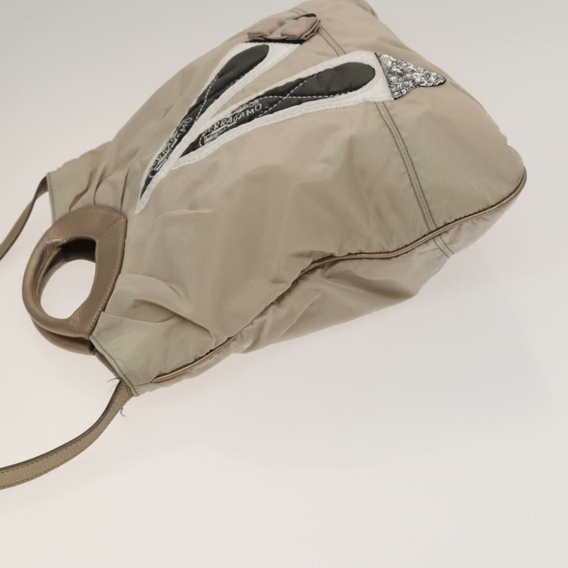【日本直送】Salvatore Ferragamo 肩背包 尼龍 2 向 米色 正品 127845-3