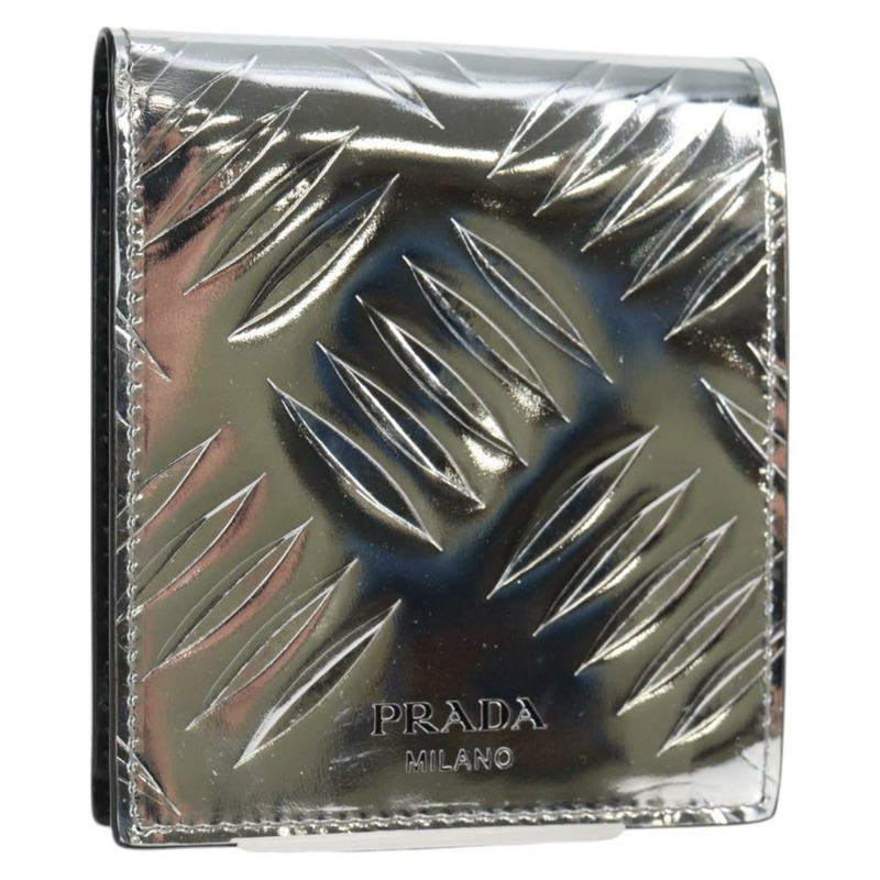 【日本直送】PRADA 皮夾 漆皮 銀色 正品 127893M-0