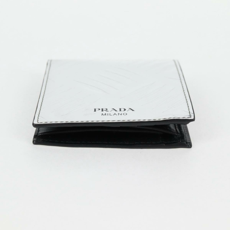 【日本直送】PRADA 皮夾 漆皮 銀色 正品 127893M-5