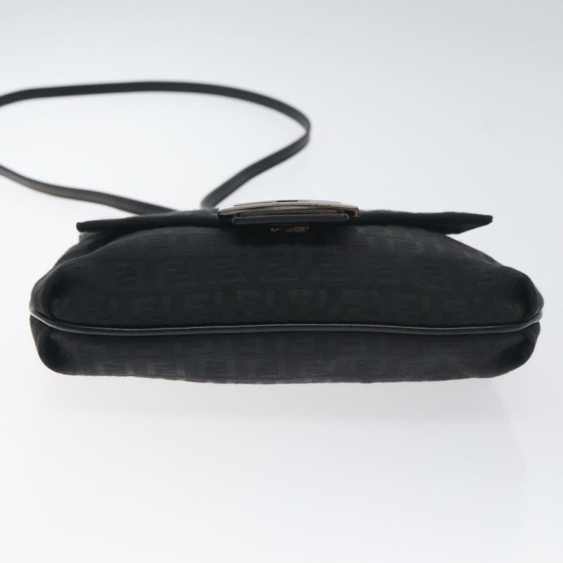 【日本直送】FENDI Zucchino 帆布單肩包 黑色 正品 129524V-4