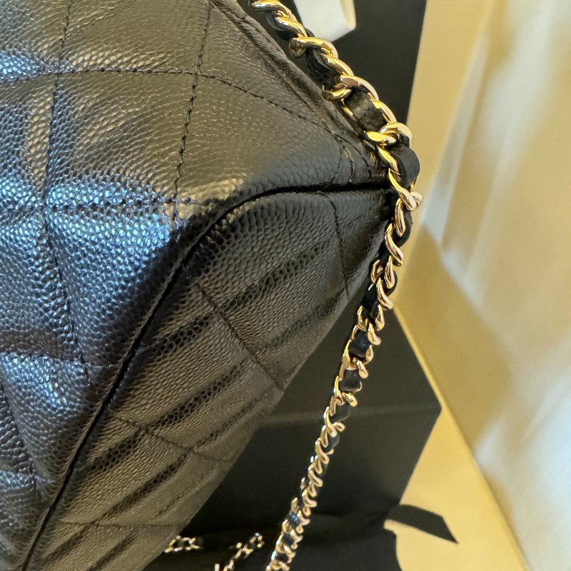 Chanel 黑色荔枝皮 淡金釦經典logo 飯盒包-8
