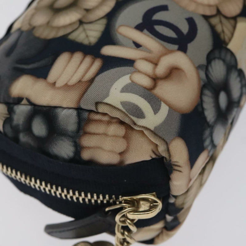 【日本直送】香奈兒 COCO 標誌尼龍海軍藍手拿包 CC 正品 129975V-13