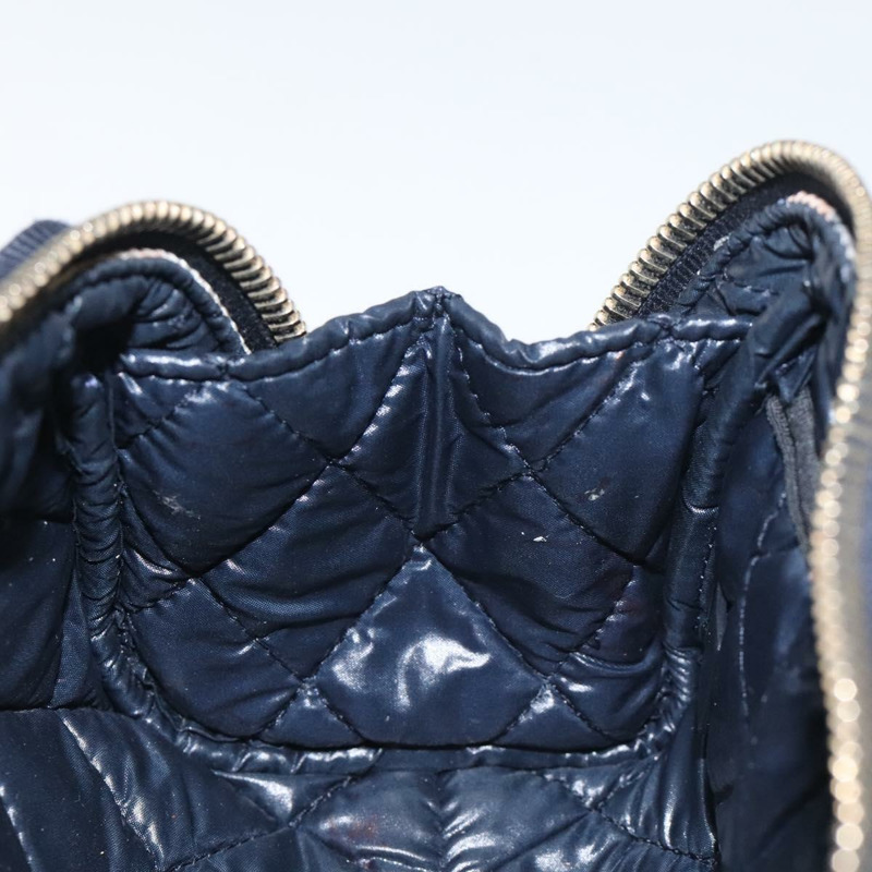 【日本直送】香奈兒 COCO 標誌尼龍海軍藍手拿包 CC 正品 129975V-17