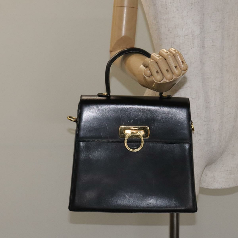 【日本直送】Salvatore Ferragamo Gancini 手提包 皮革 2 款 黑色 金色 正品 129924-21