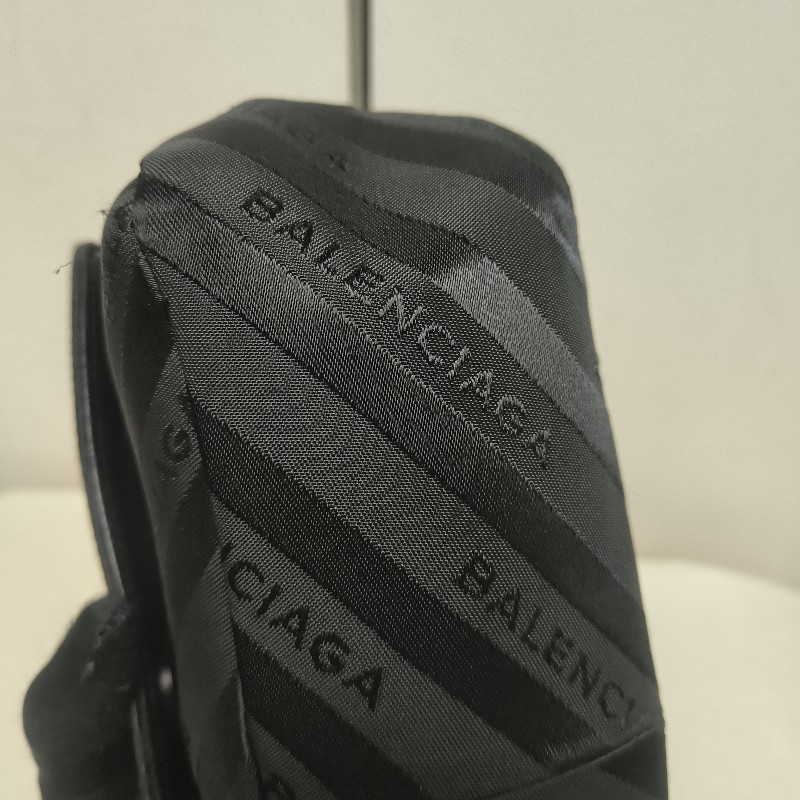 【8成新】㊣✨BALENCIAGA✨巴黎世家 (附防塵袋)黑色 滿版 印字 帆布 鏈條包 肩背包 斜背包/二手包/二手精品/保證正品🌳二手樹屋🌳-11