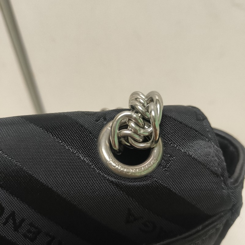 【8成新】㊣✨BALENCIAGA✨巴黎世家 (附防塵袋)黑色 滿版 印字 帆布 鏈條包 肩背包 斜背包/二手包/二手精品/保證正品🌳二手樹屋🌳-25