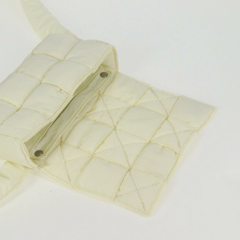 【日本直送】BOTTEGA VENETA INTRECCIATO 卡式肩背包尼龍白色正品 131085M-8