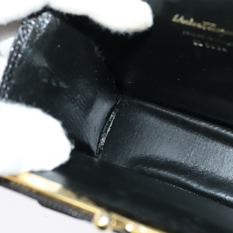 【日本直送】Salvatore Ferragamo Vala 鏈條單肩包 皮革壓花 黑色 正品 132311-17