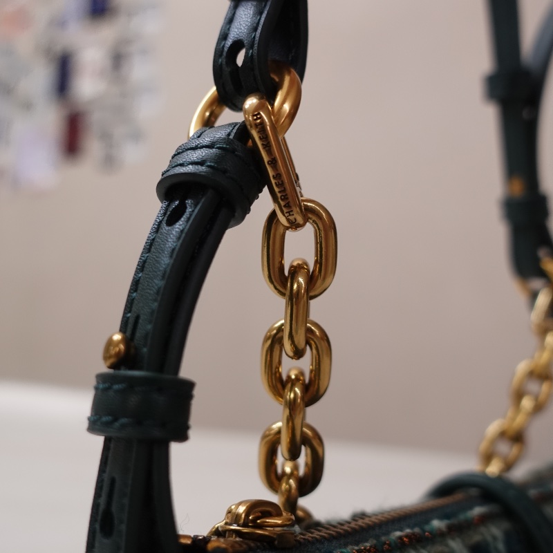 CHARLES & KEITH Trudy 皮帶金屬釦腋下包-綠色-13