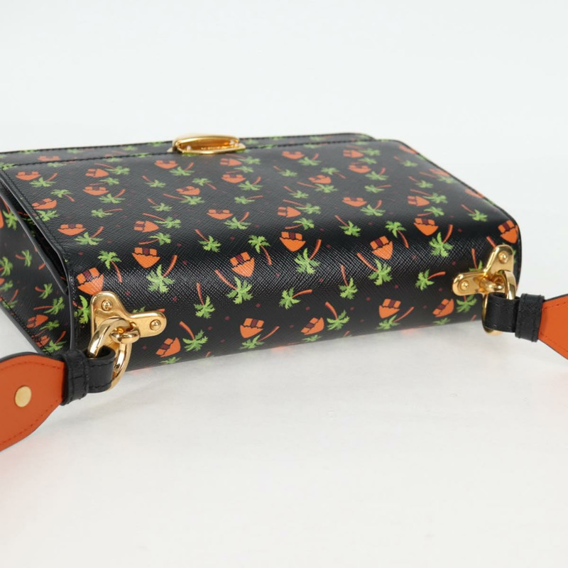 【日本直送】PRADA 黑色金色皮革肩背包，正品編號 134572V-5