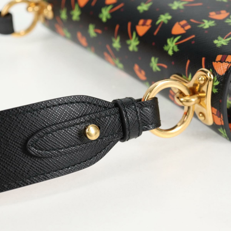 【日本直送】PRADA 黑色金色皮革肩背包，正品編號 134572V-8