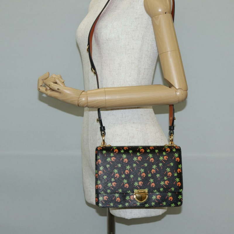 【日本直送】PRADA 黑色金色皮革肩背包，正品編號 134572V-23