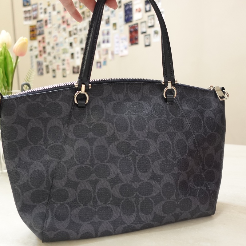 COACH 經典老花水餃包-藍色-5