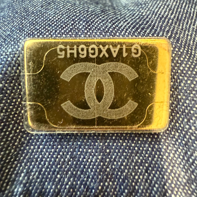 CHANEL 白色maxi保齡球包旅行袋 芯片款-7