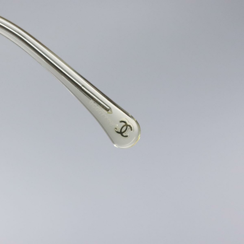 【日本直送】香奈兒太陽眼鏡 塑膠 銀色 CC Auth 135942-8