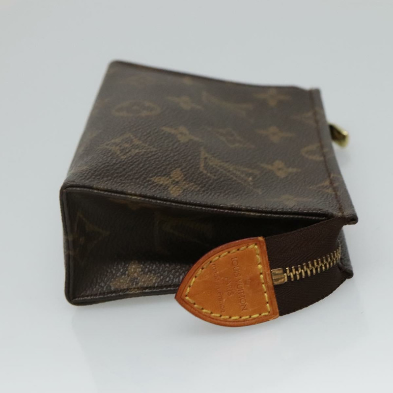【日本直送】路易威登 Monogram Poche Toilette 15 手拿包 M47546 LV Auth 135744-2