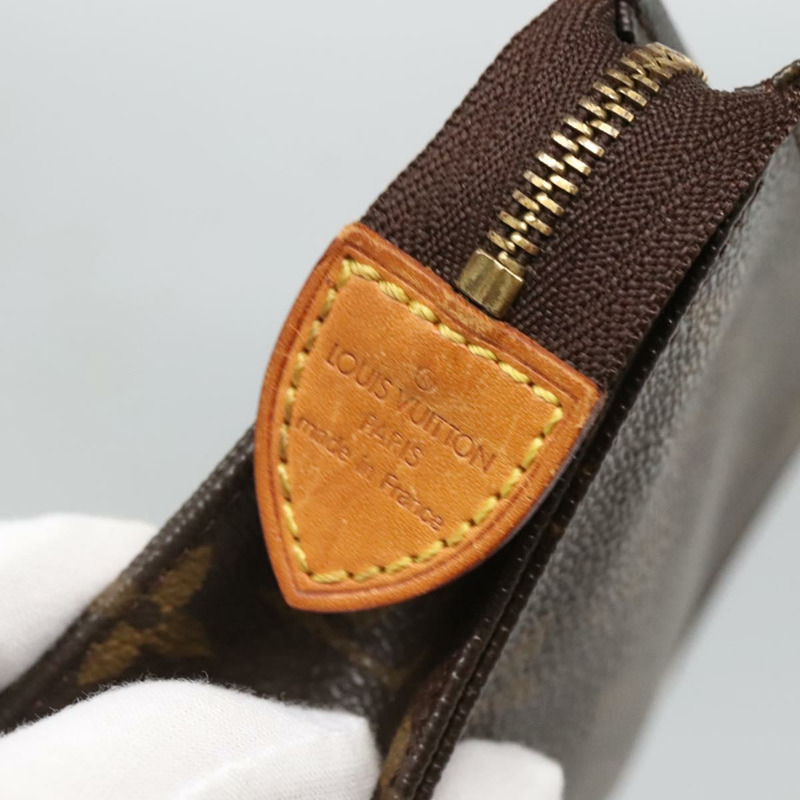 【日本直送】路易威登 Monogram Poche Toilette 15 手拿包 M47546 LV Auth 135744-7