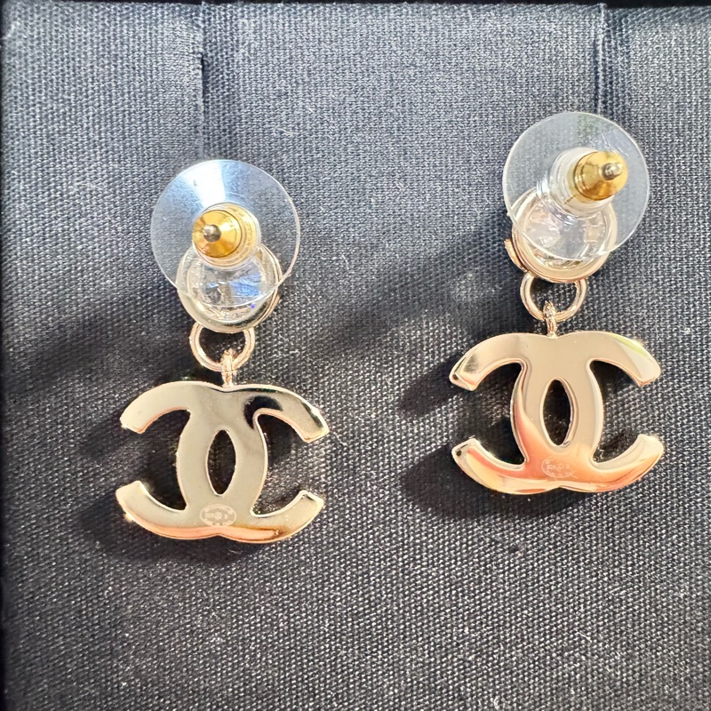 Chanel / 香奈兒 𝟐𝟒B耳環新款  愛心水晶鑽 淺金色 雙C耳環-7