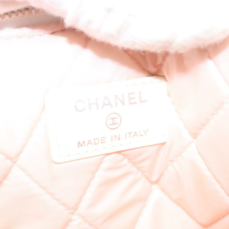 【日本直送】香奈兒 (CHANEL) Matelasse 帆布手拿包 白色 銀色 CC 標誌 Auth bs27077V-8