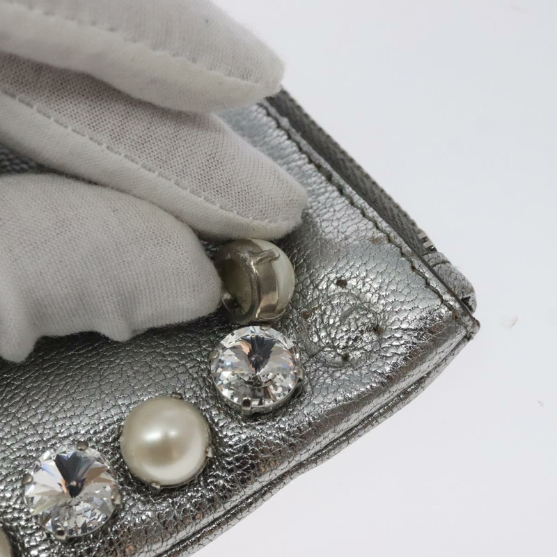 【日本直送】Miu Miu 皮革手拿包 銀色 正品 BA3607-8