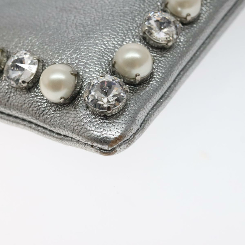 【日本直送】Miu Miu 皮革手拿包 銀色 正品 BA3607-13