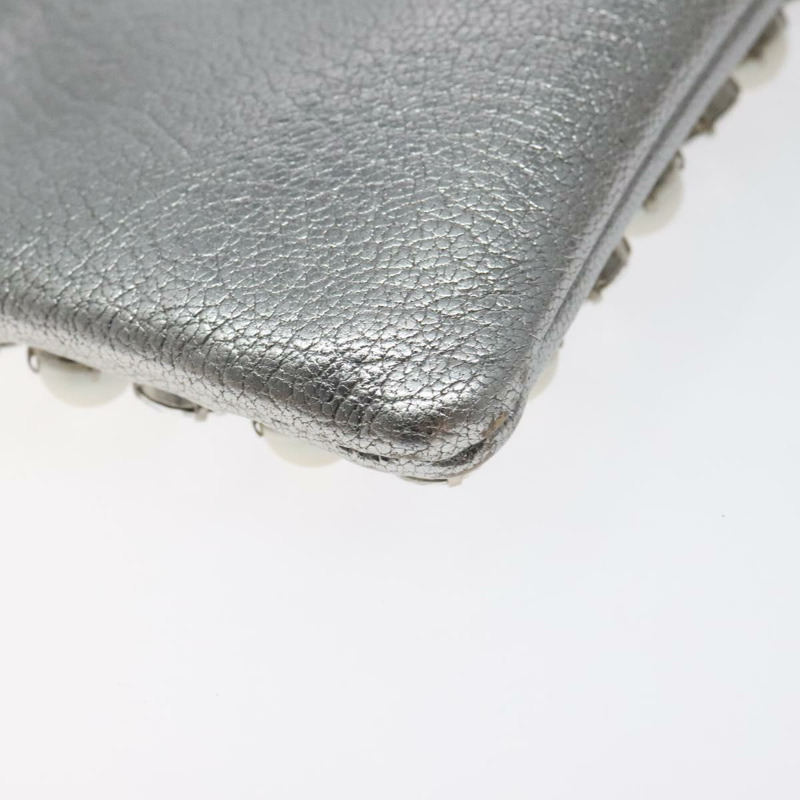 【日本直送】Miu Miu 皮革手拿包 銀色 正品 BA3607-15