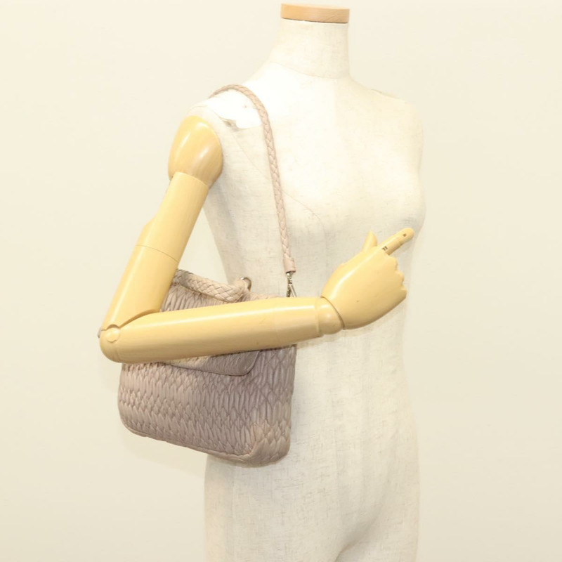 【日本直送】Miu Miu Matelasse 手袋 皮革 2 款可選 粉紅色 銀色 正品 PP781-24