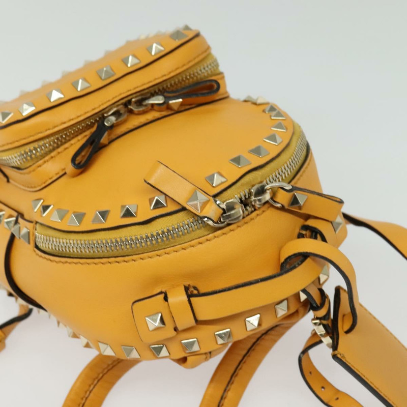 【日本直送】VALENTINO 鉚釘雙肩包 皮革 黃色 銀色 正品 BA3815-5