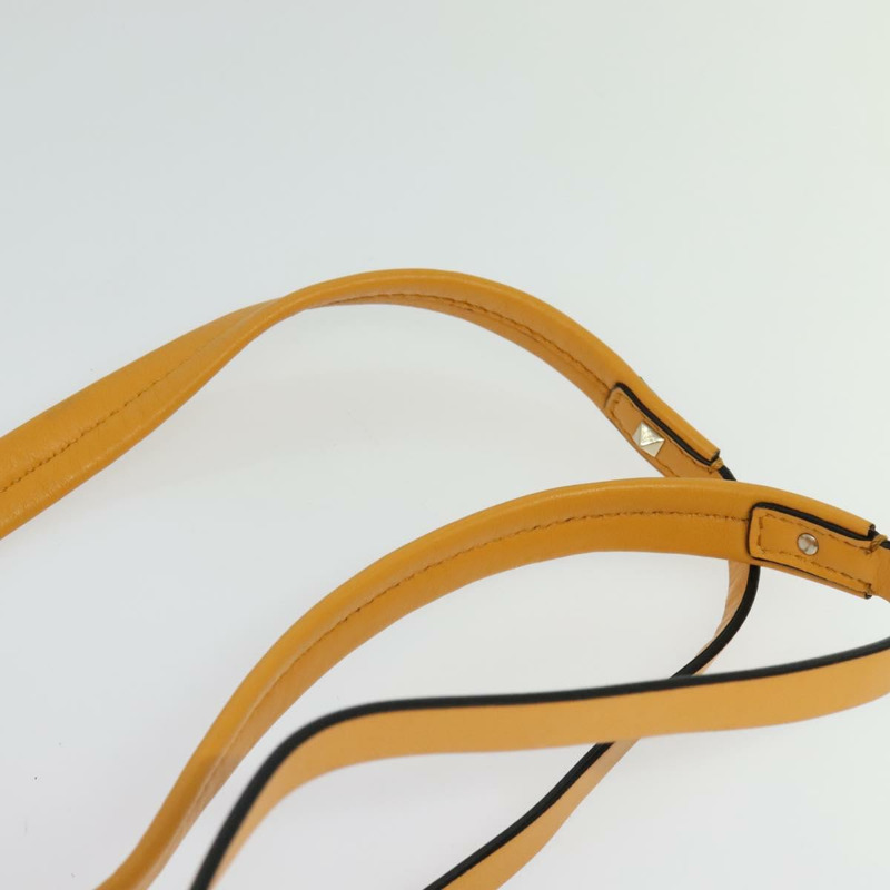 【日本直送】VALENTINO 鉚釘雙肩包 皮革 黃色 銀色 正品 BA3815-7