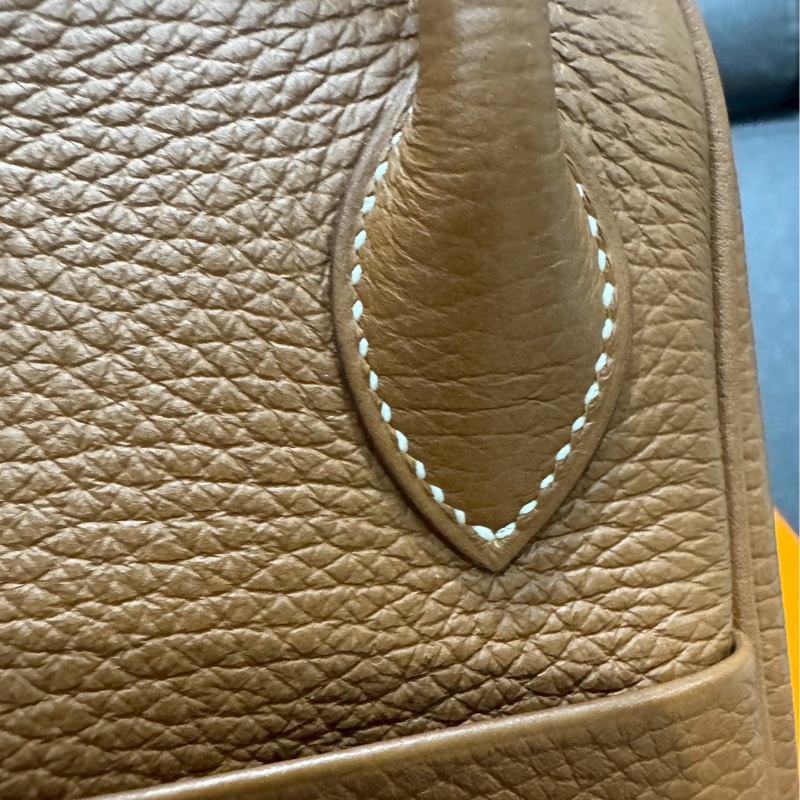 🤎 Hermès Lindy 26｜金棕金 經典溫潤，真實如你-25
