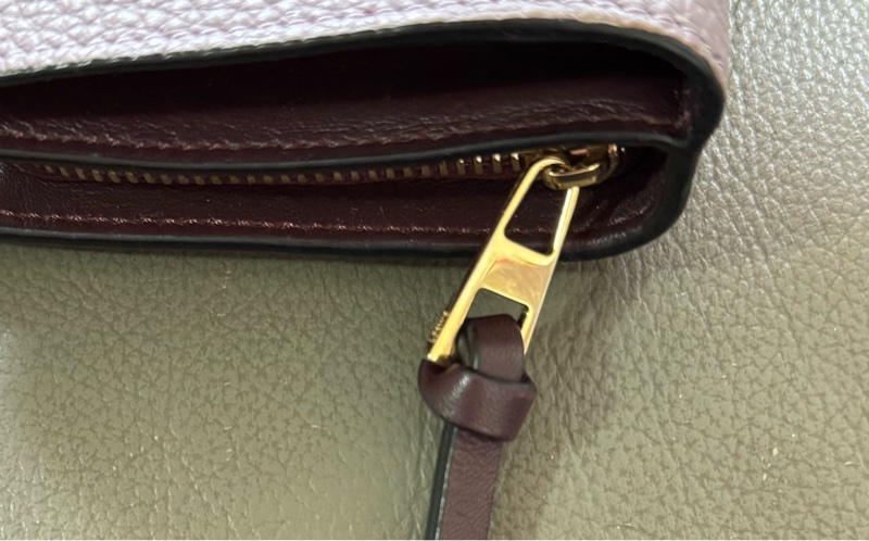 LOEWE 柔軟粒面小牛皮小型拉鍊短錢包-6