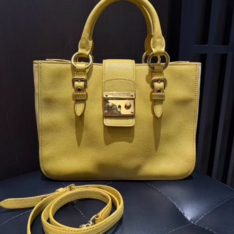 miumiu 黃色手提單肩斜背包 27.5*7*20cm 99新 配件塵袋-0