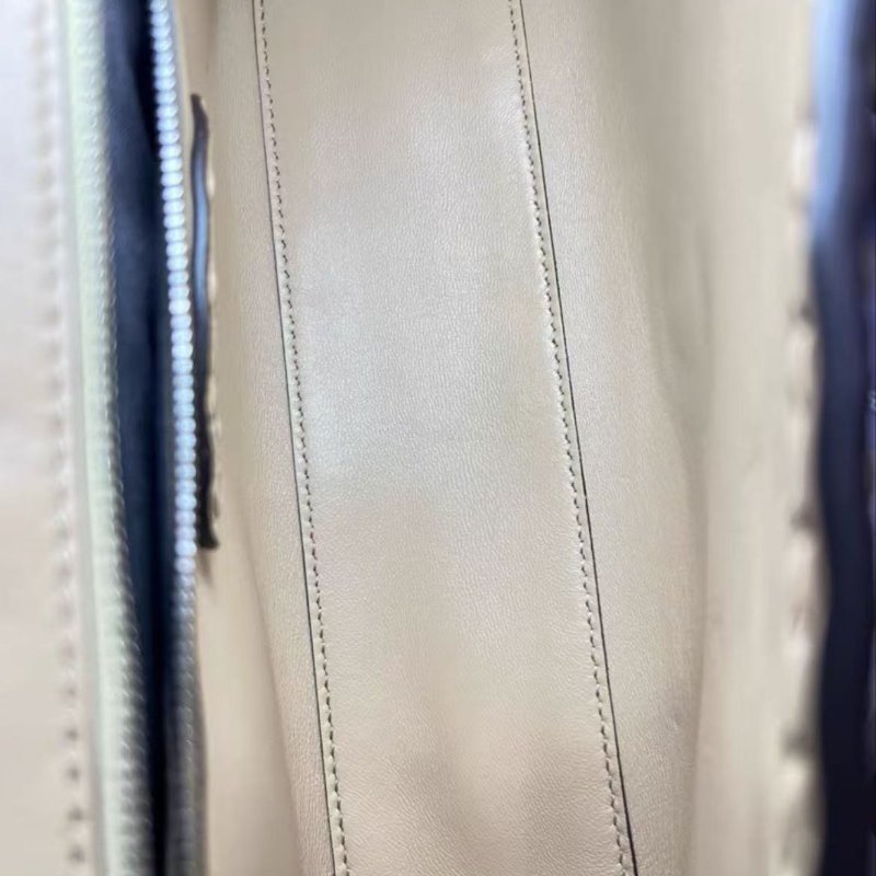 FENDI Baguette 法棍包 中號 27*15*6 99新 配件塵袋-2