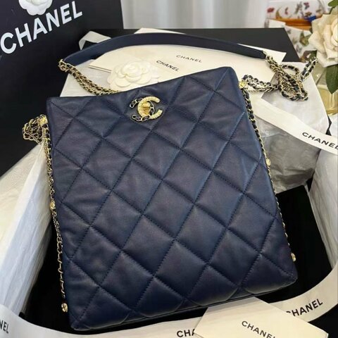 Chanel hobo handbag 21B 珍珠雙C扣羊皮肩背包 芯片款 24.5*23*4.5 99新配件塵袋